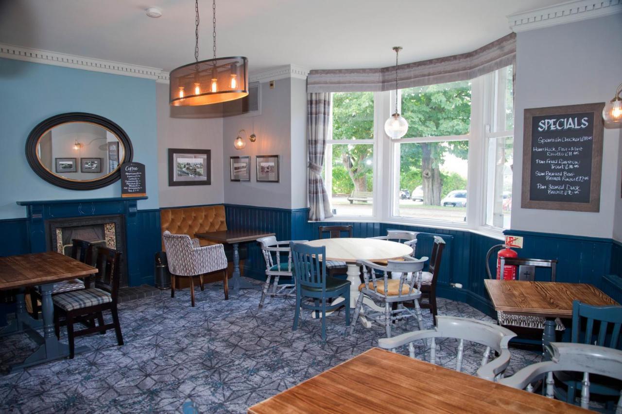 Bolton-le-Sands The Royal Hotel מראה חיצוני תמונה