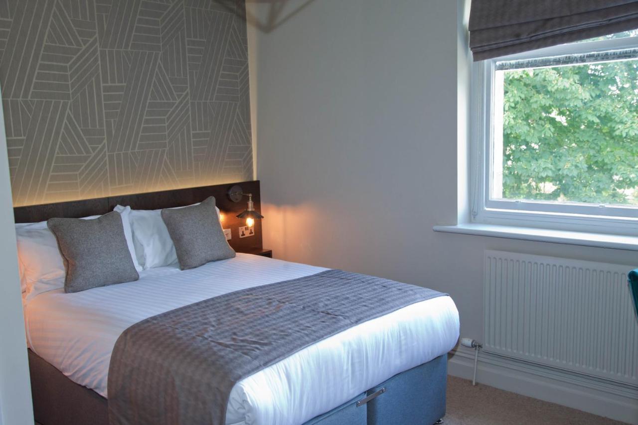 Bolton-le-Sands The Royal Hotel מראה חיצוני תמונה